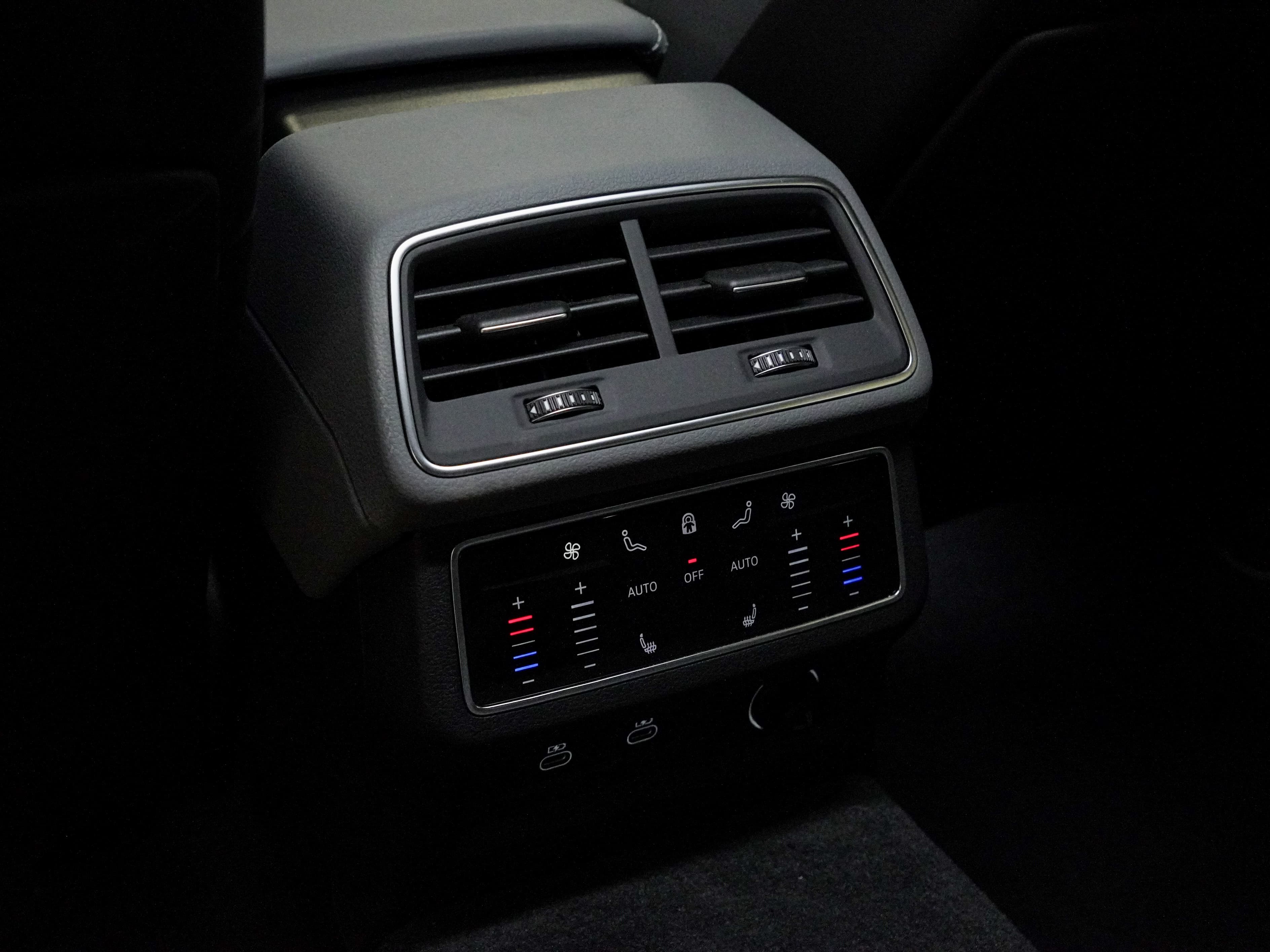 Audi A7L — фото 27