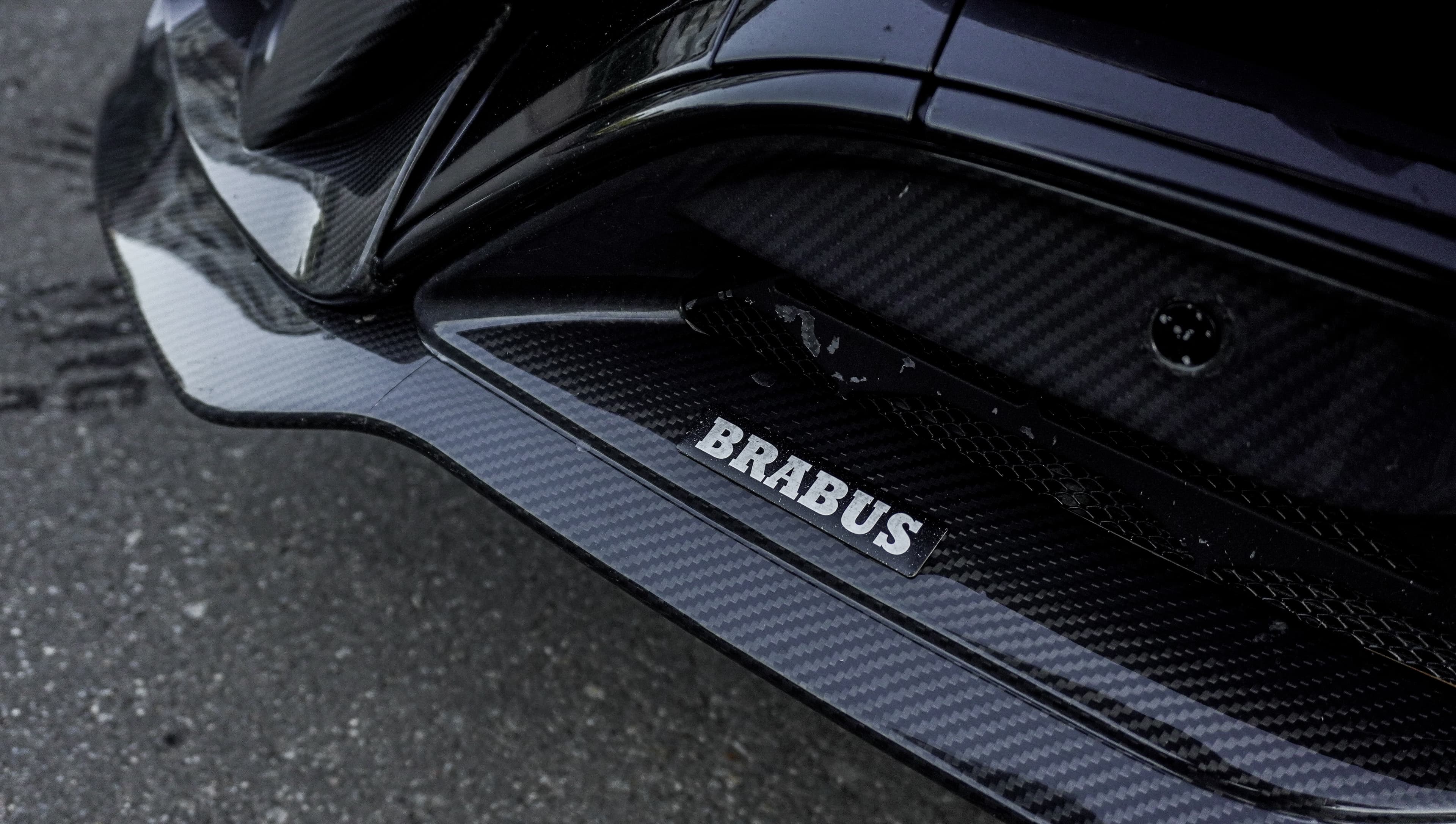 Brabus 900 Rocket Edition: гипер-SUV в карбоне — фото 13