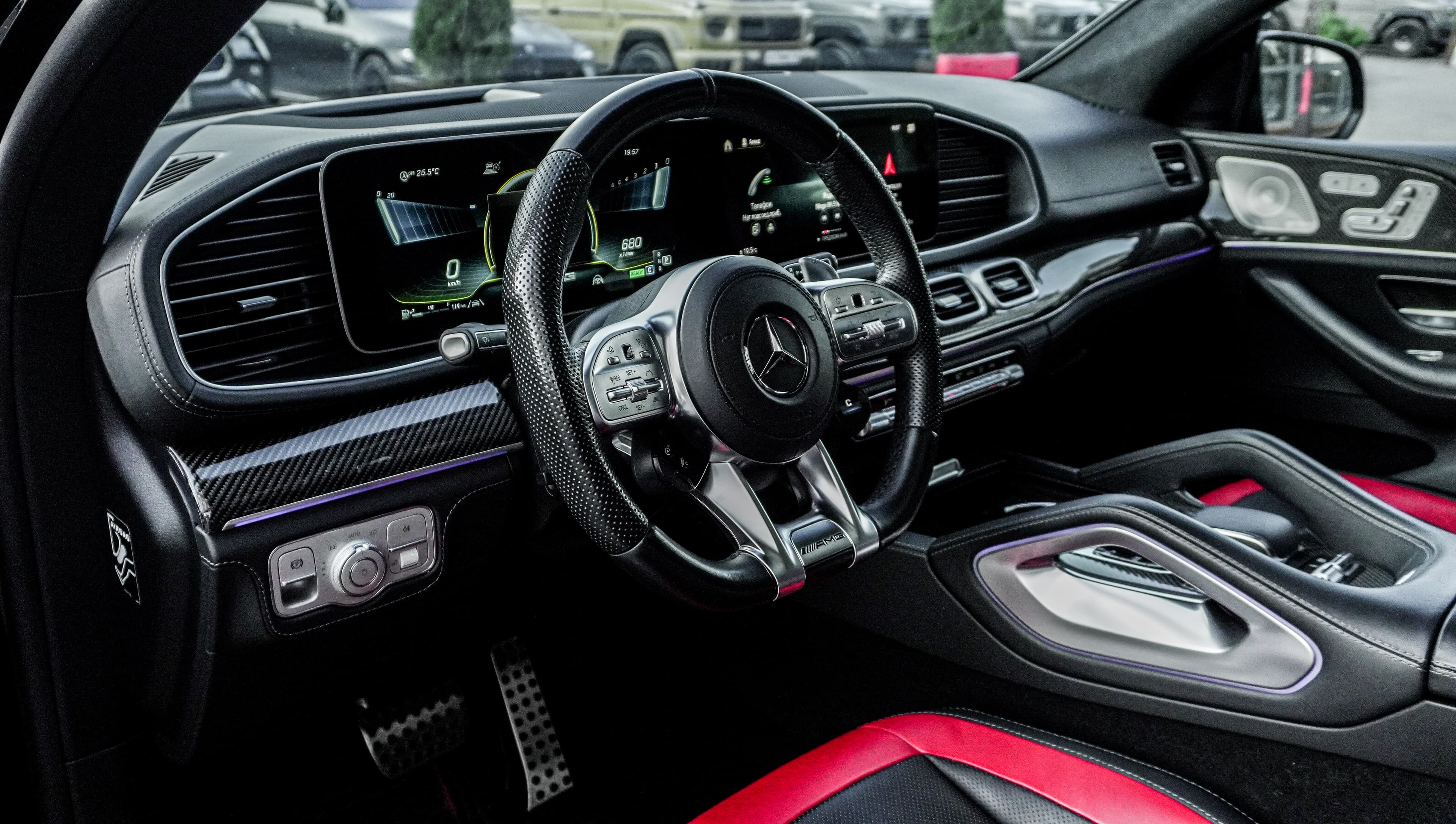 Brabus 900 Rocket Edition: гипер-SUV в карбоне — фото 14
