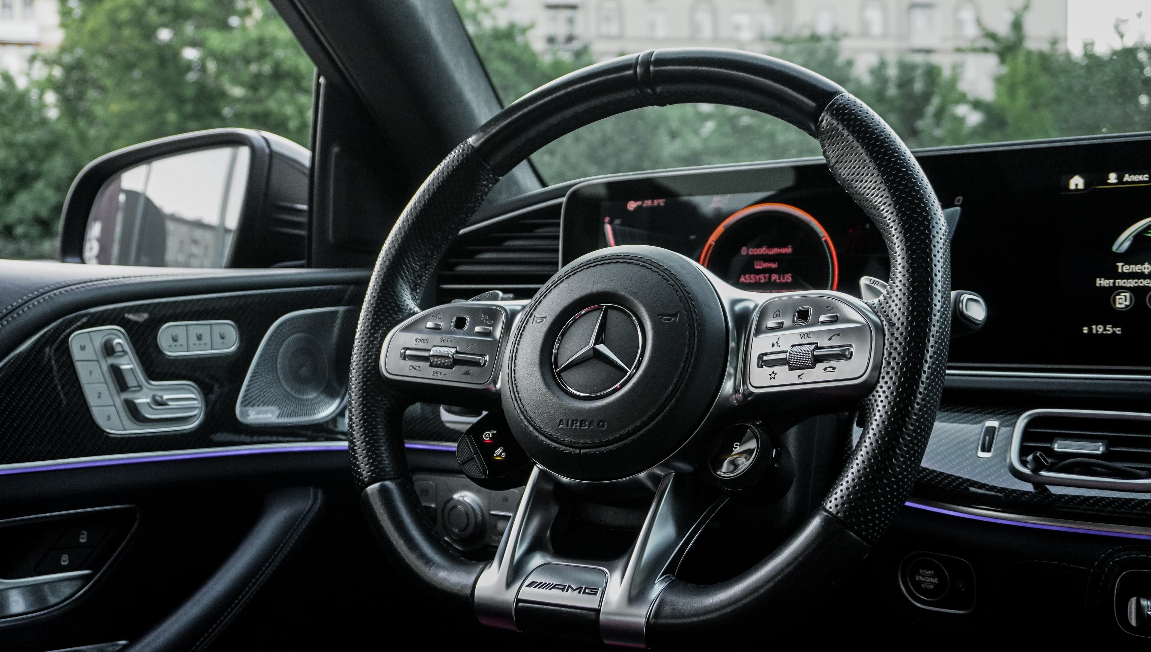 Brabus 900 Rocket Edition: гипер-SUV в карбоне — фото 15