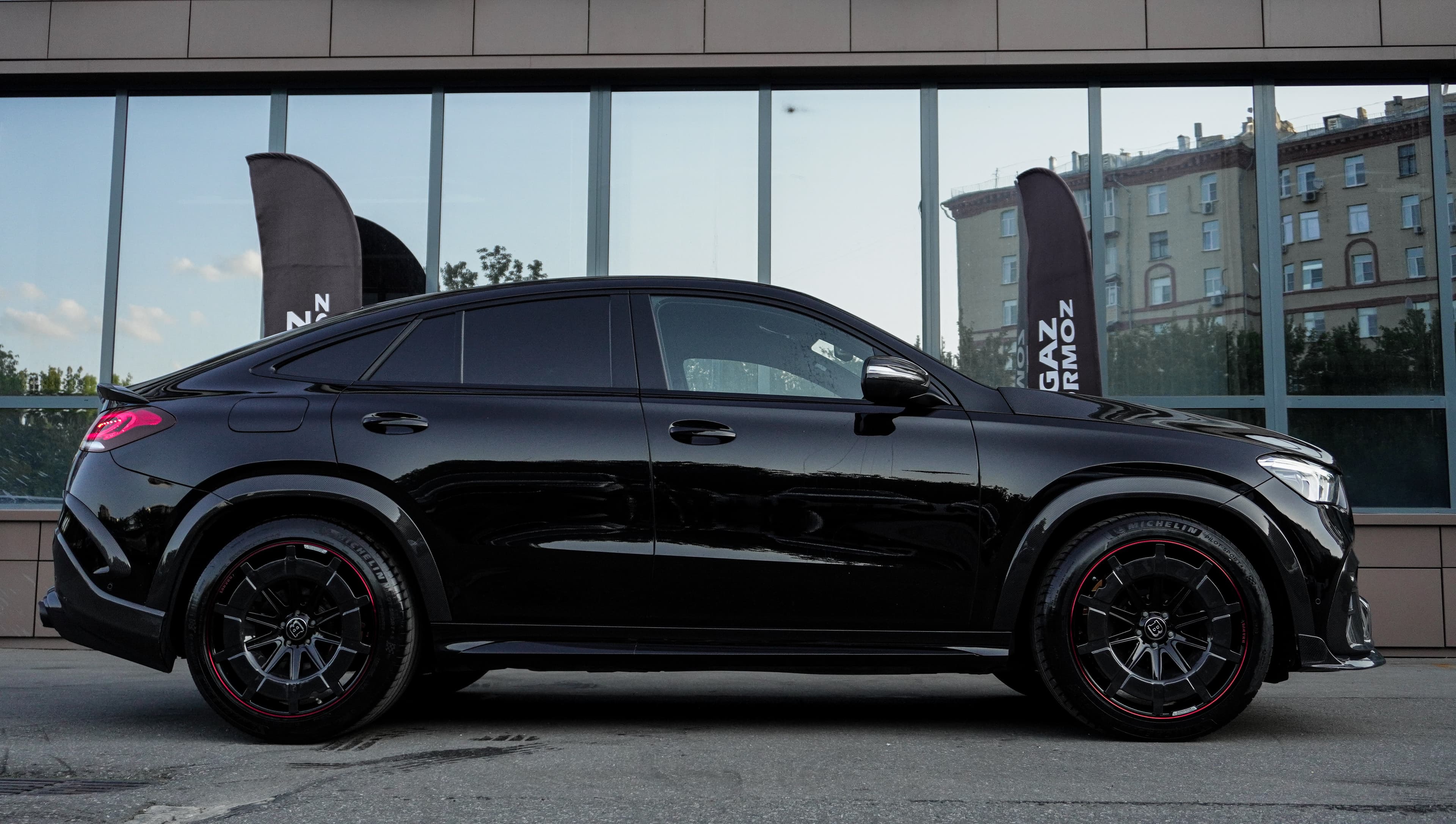 Brabus 900 Rocket Edition: гипер-SUV в карбоне — фото 4
