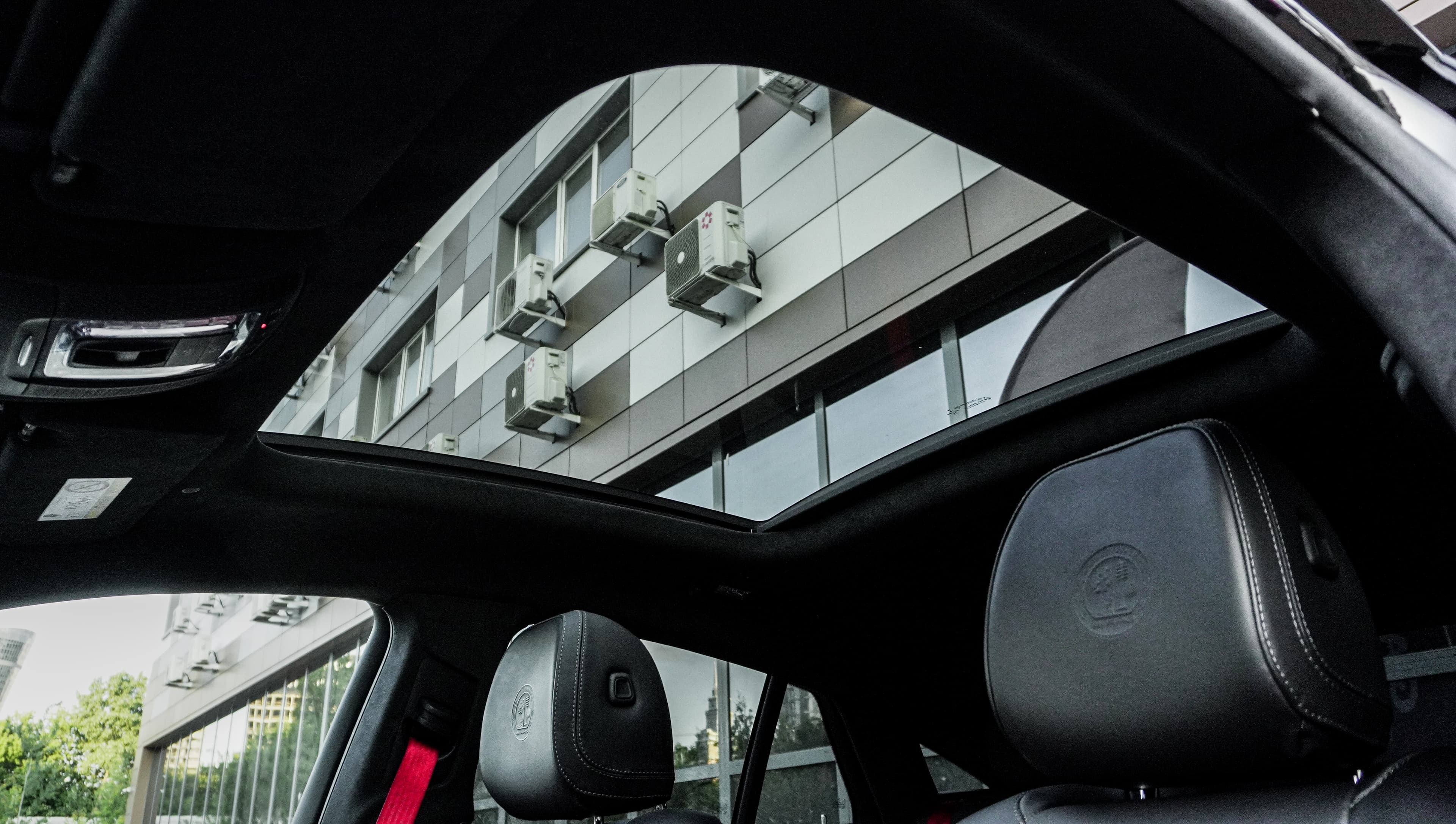 Brabus 900 Rocket Edition: гипер-SUV в карбоне — фото 35
