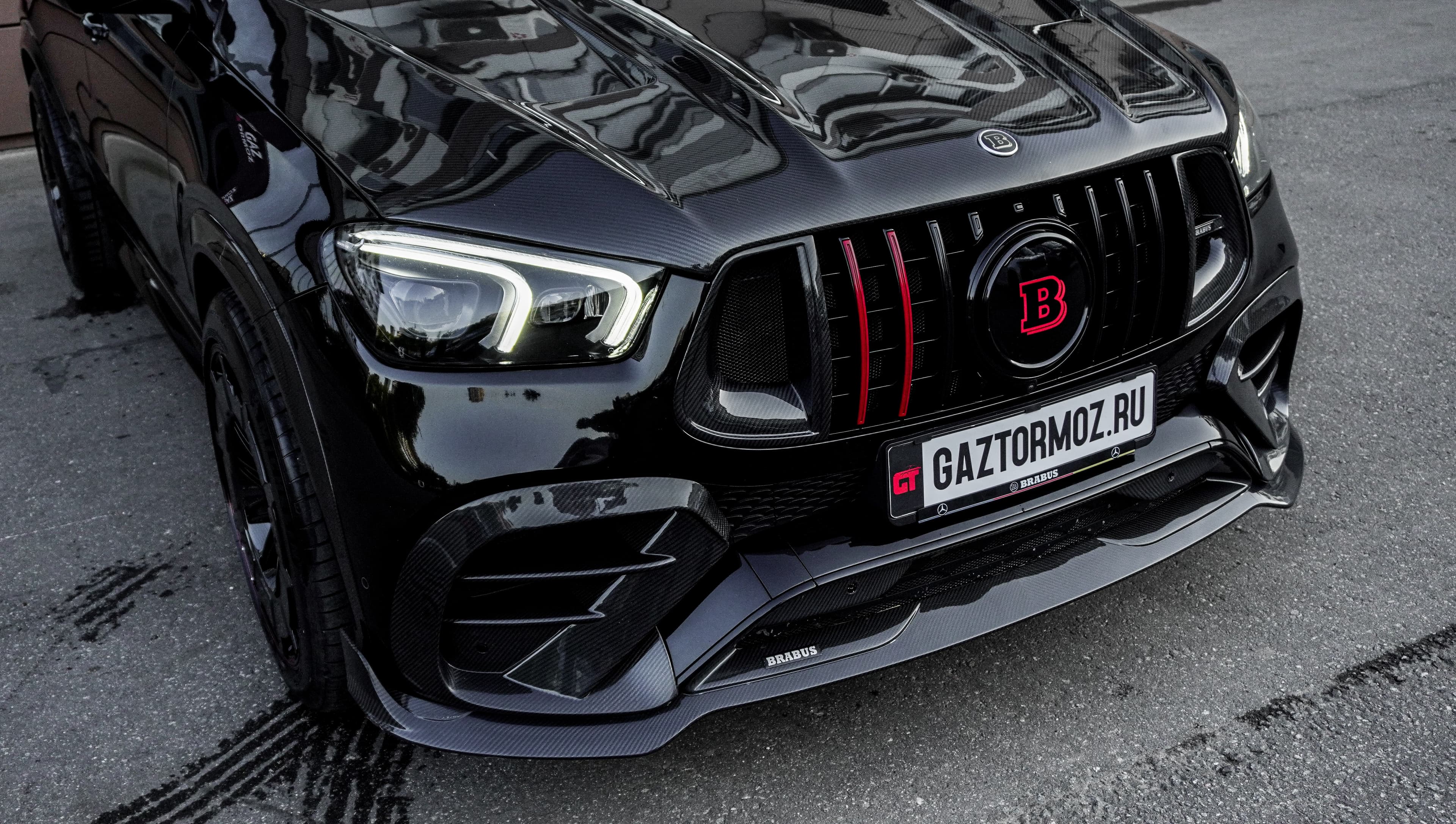 Brabus 900 Rocket Edition: гипер-SUV в карбоне — фото 10