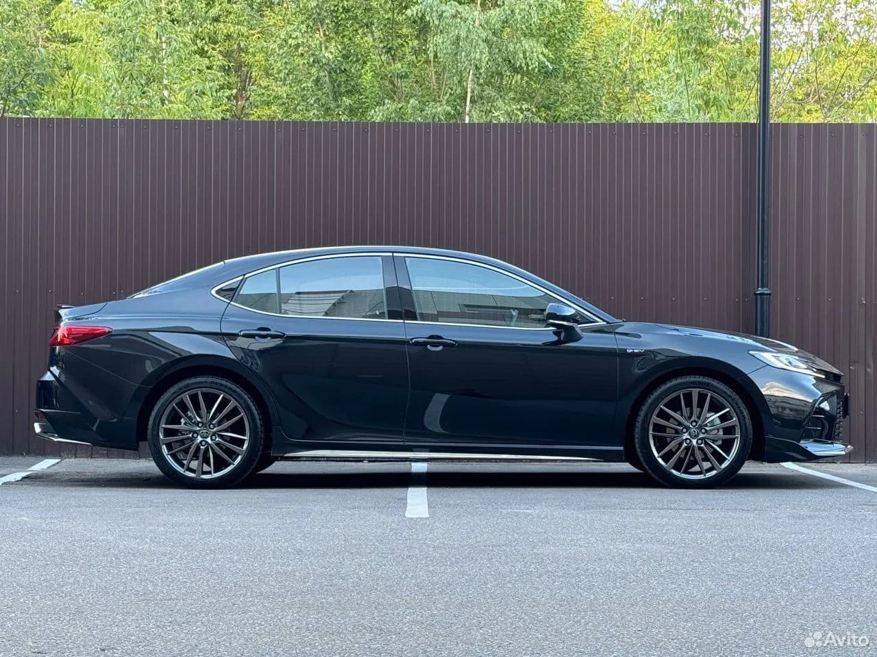Toyota Camry — фото 2