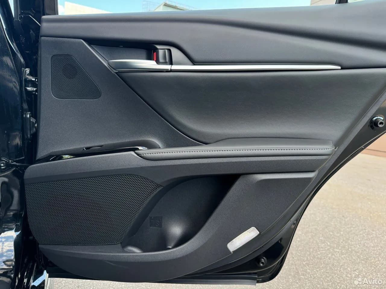 Toyota Camry — фото 13