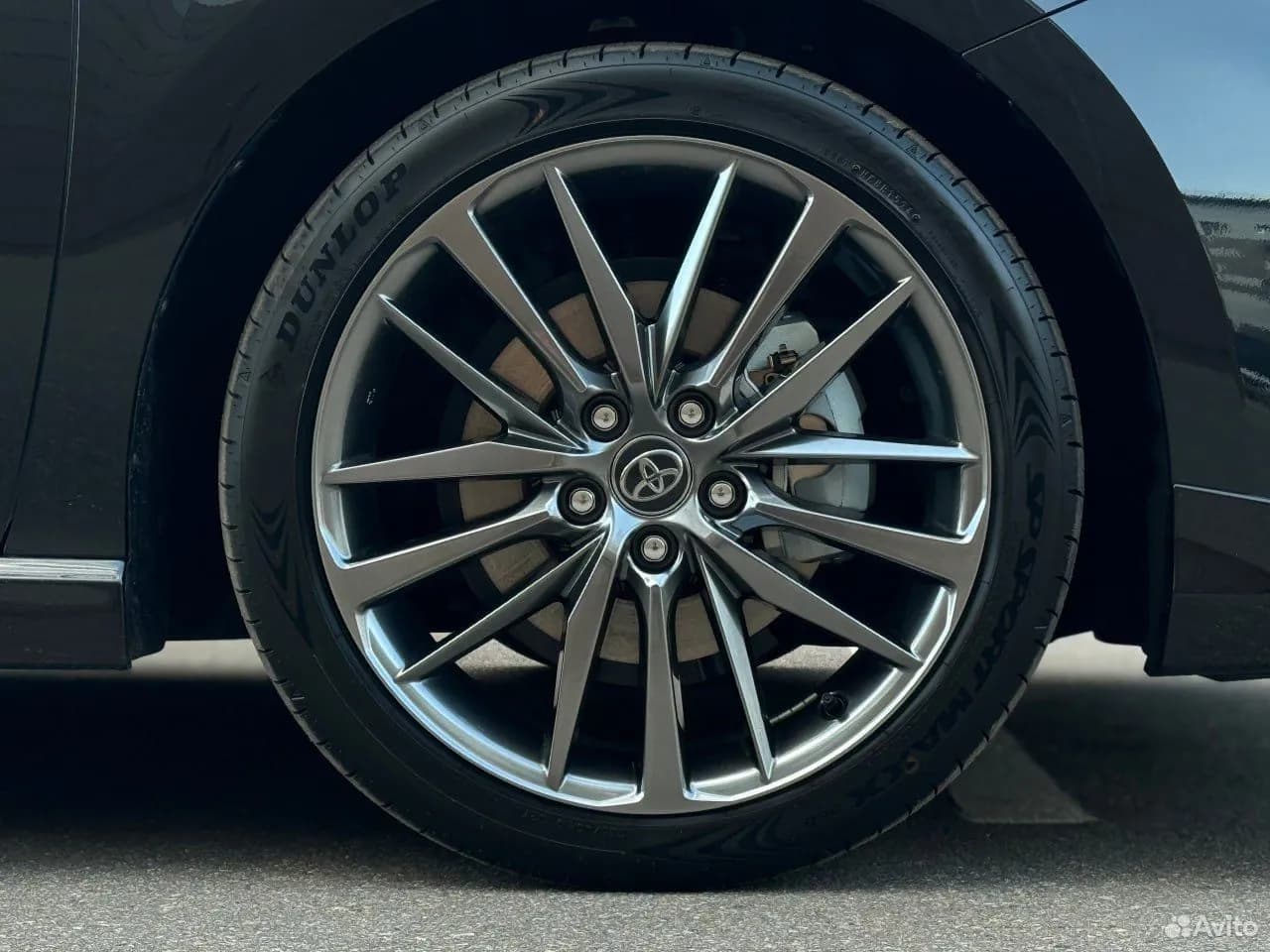 Toyota Camry — фото 10