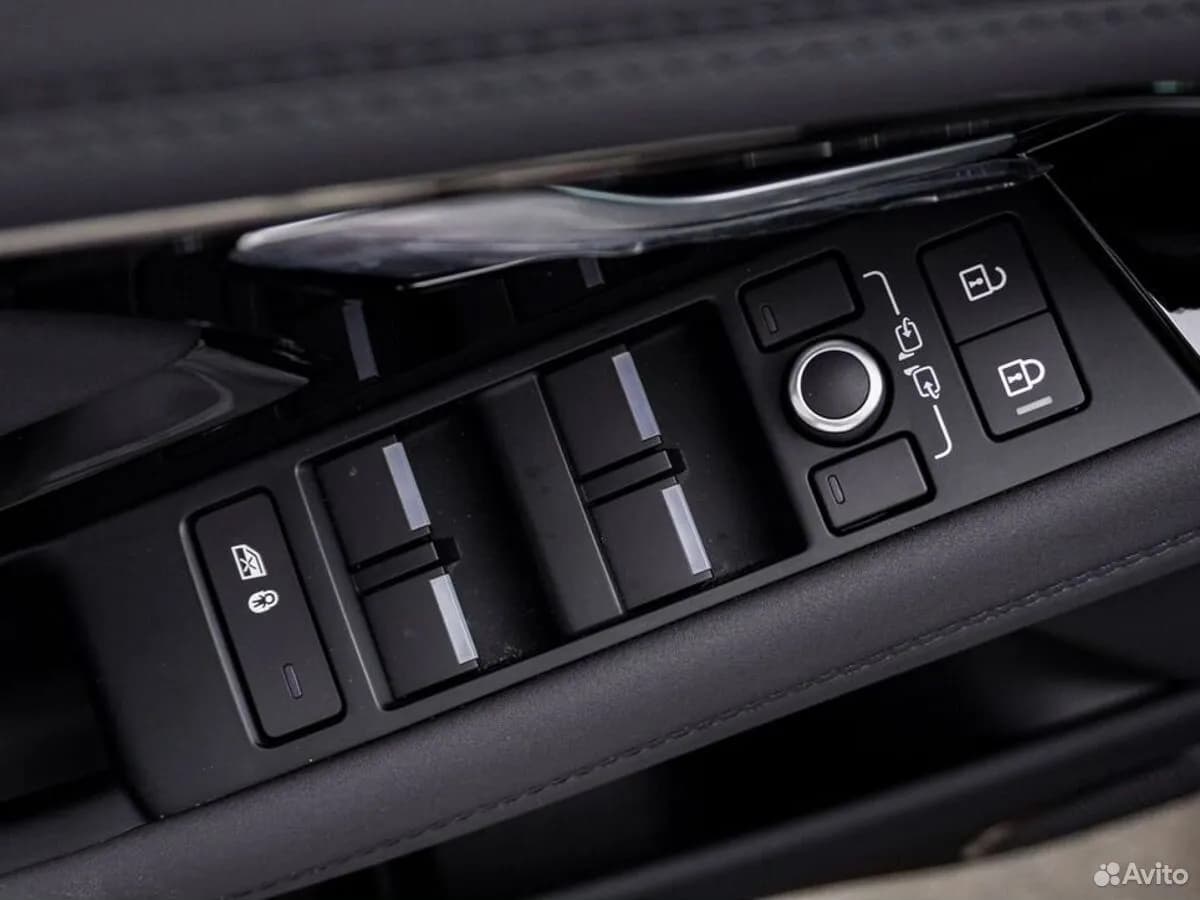 Land Rover Range Rover Evoque — фото 16