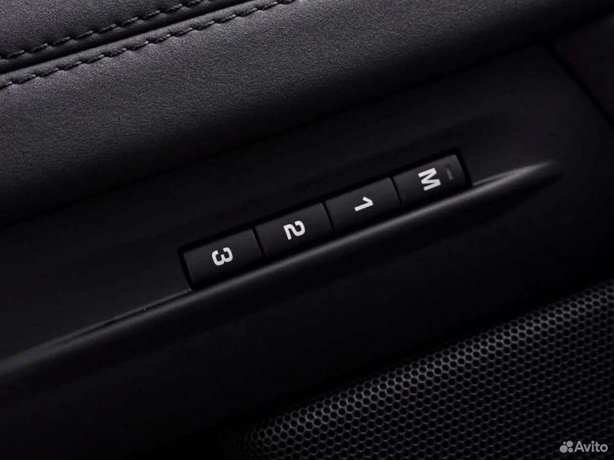 Land Rover Range Rover Evoque — фото 17