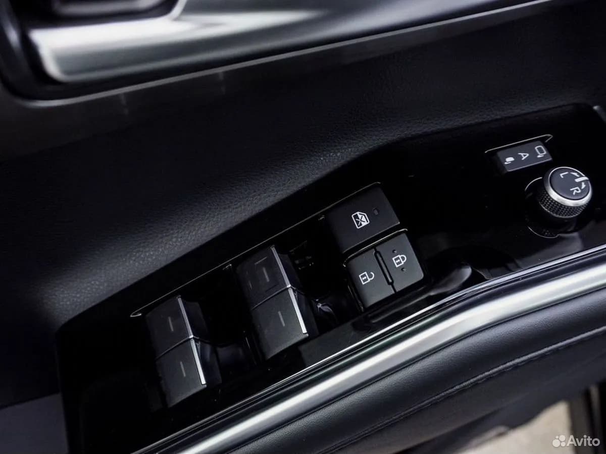 Toyota Highlander — фото 18