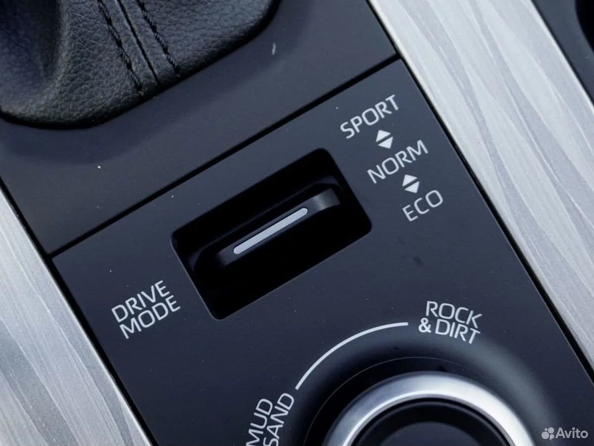Toyota Highlander — фото 28