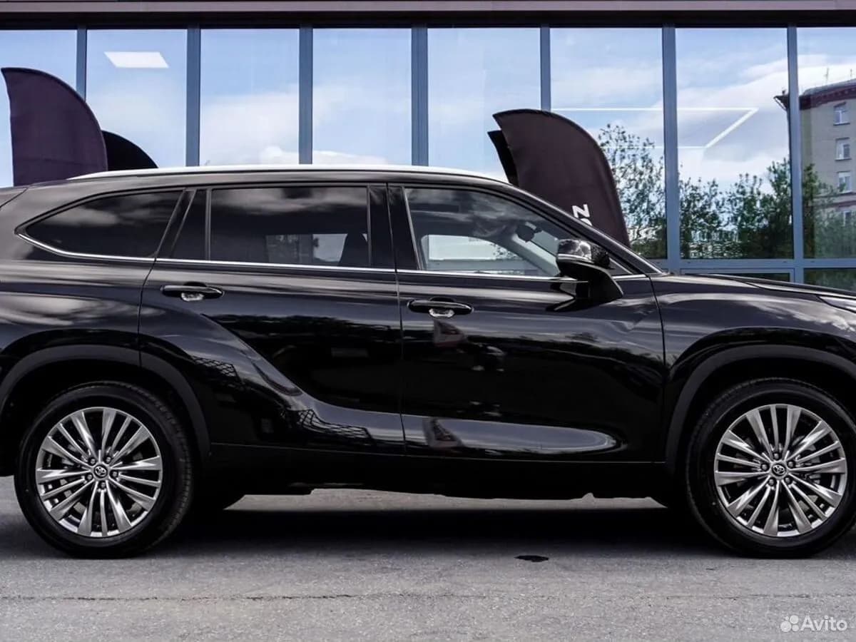 Toyota Highlander — фото 4