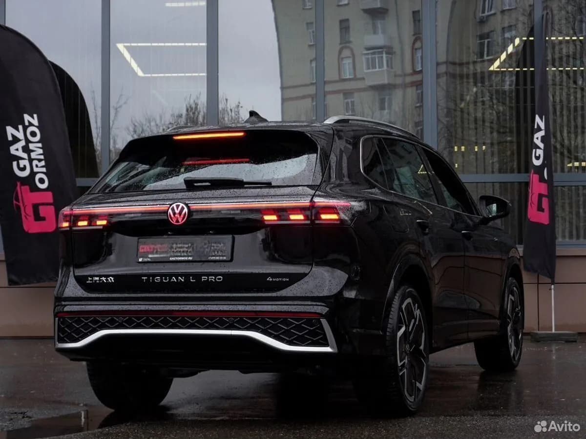 Volkswagen Tiguan L — фото 6