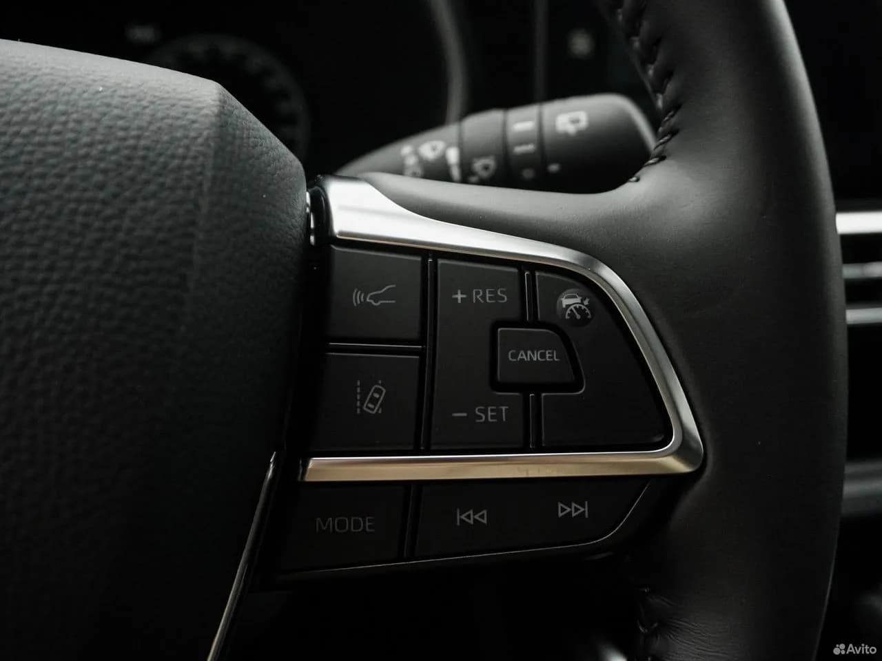 Toyota Highlander — фото 16