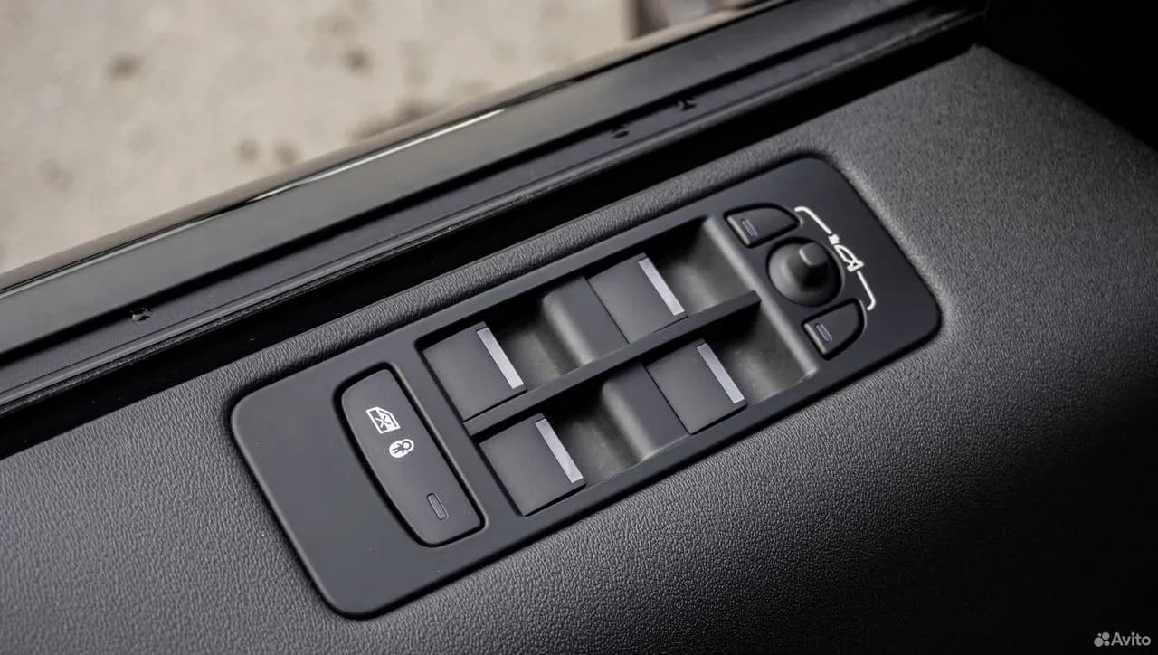 Land Rover Discovery Sport — фото 15