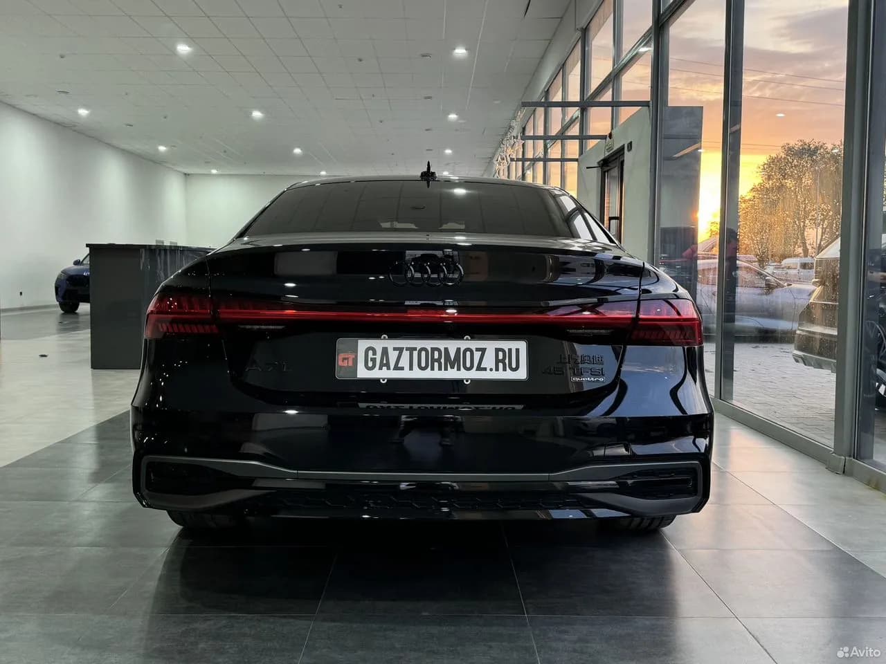 Audi A7L — фото 6