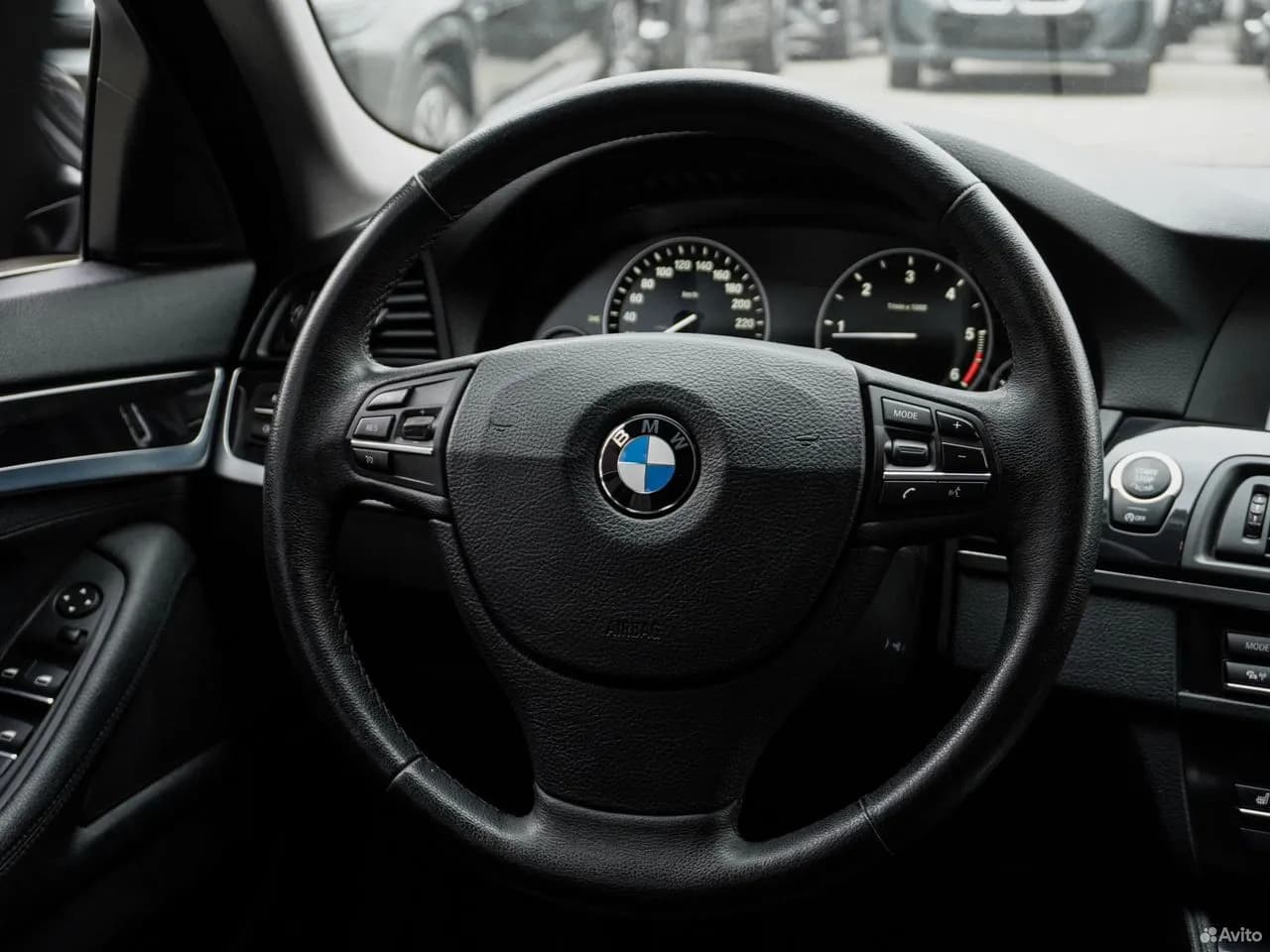 BMW 5 серия — фото 27