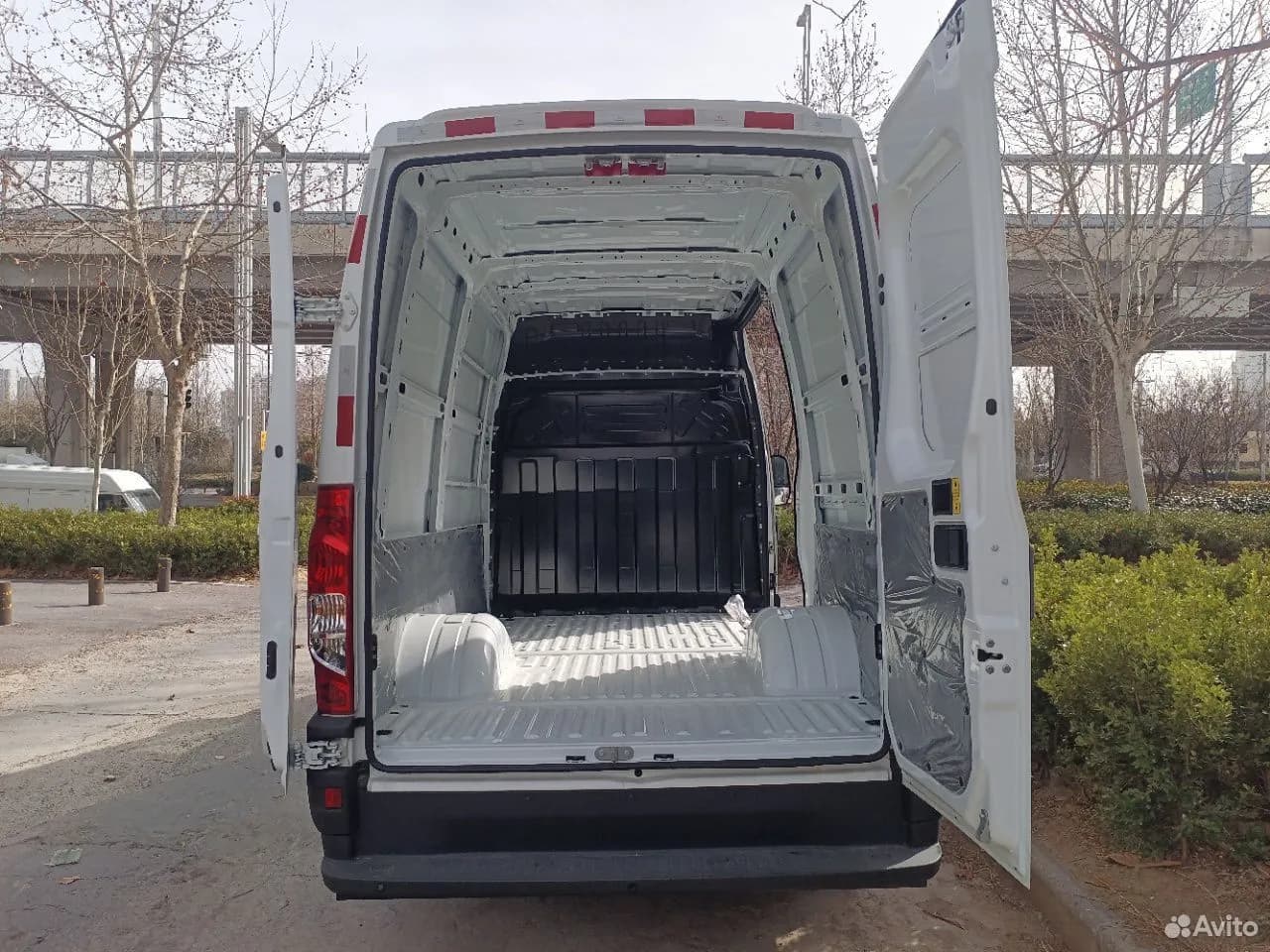 Iveco Daily 2.0 D MT (143 л.с.) 2024 г. 1 км — фото 8
