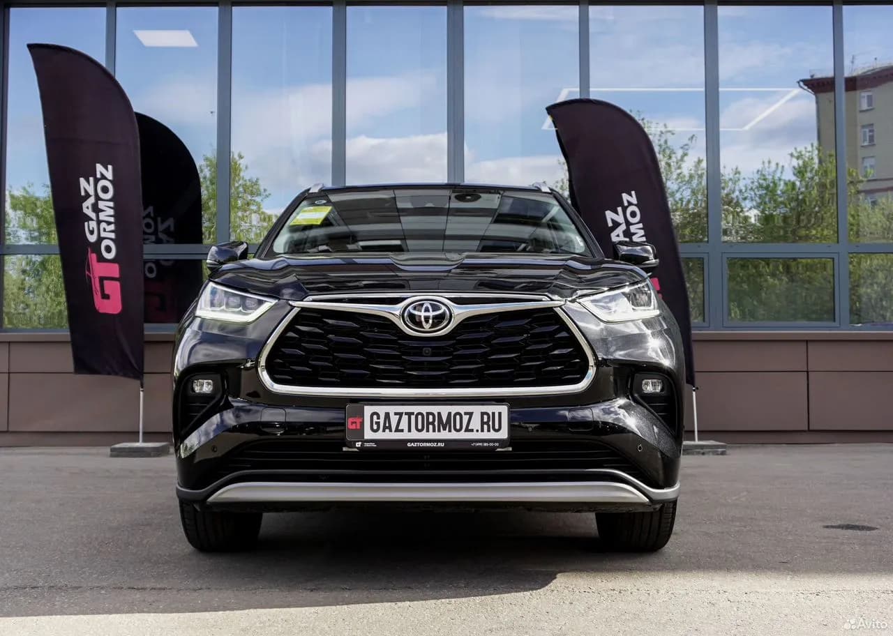 Toyota Highlander 2.0 4WD AT (248 л.с) 2025 г. 1 км — фото 2
