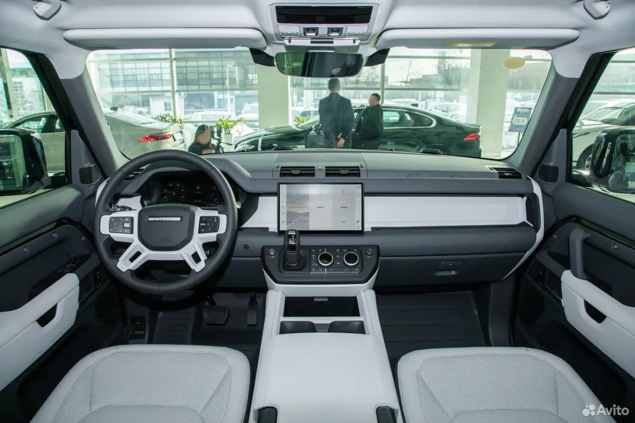 Land Rover Defender — фото 9