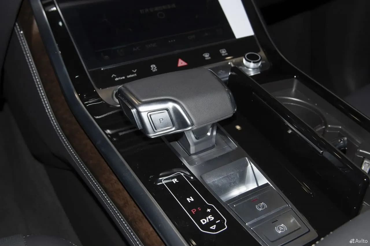 Audi Q7 — фото 13