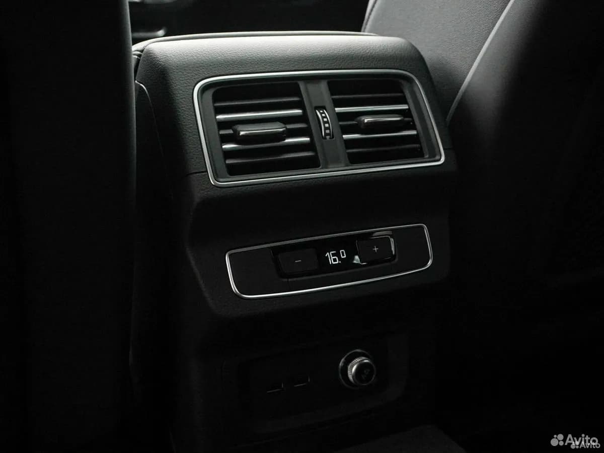 Audi Q5 Sportback — фото 28