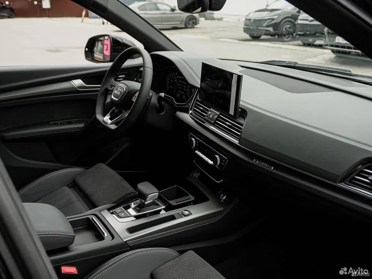 Audi Q5 Sportback — фото 31