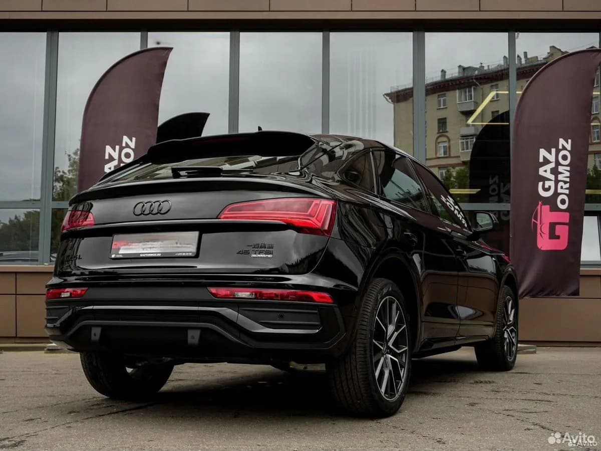 Audi Q5 Sportback — фото 8