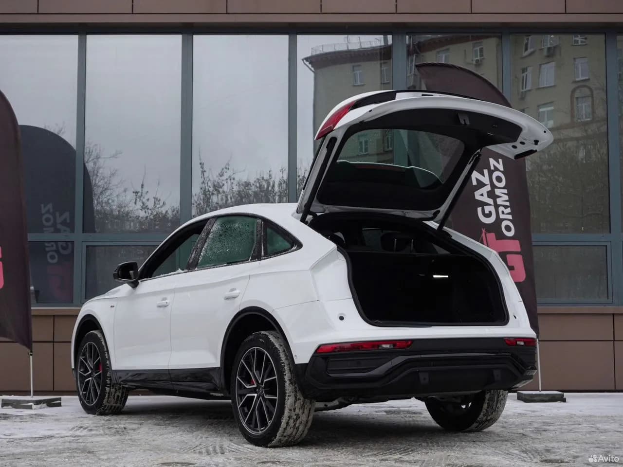 Audi Q5 Sportback — фото 6