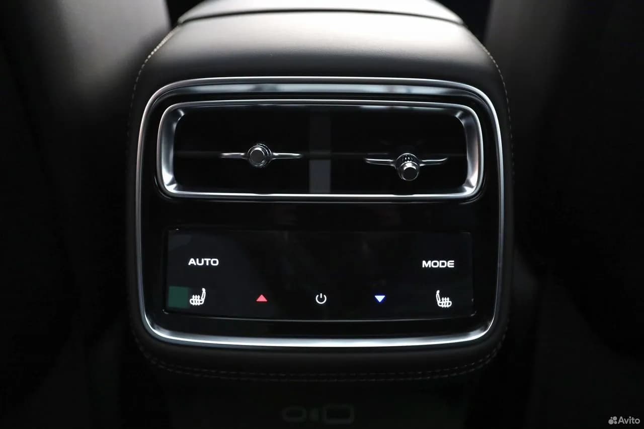 Geely Xingyue L — фото 16