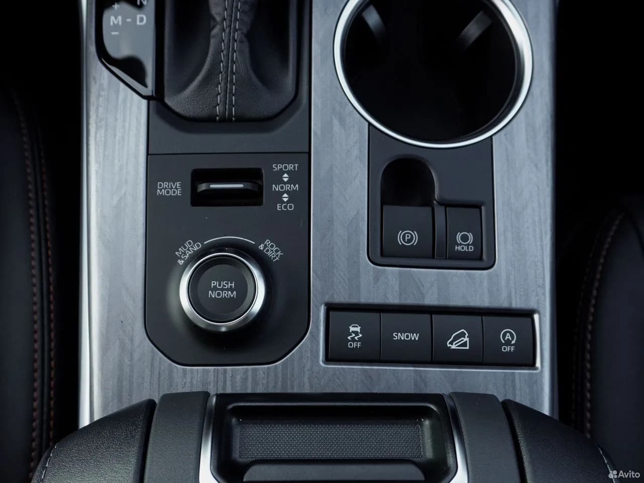 Toyota Crown Kluger — фото 18