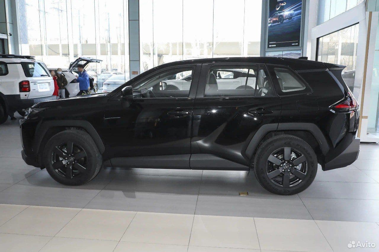 Toyota RAV4 — фото 4