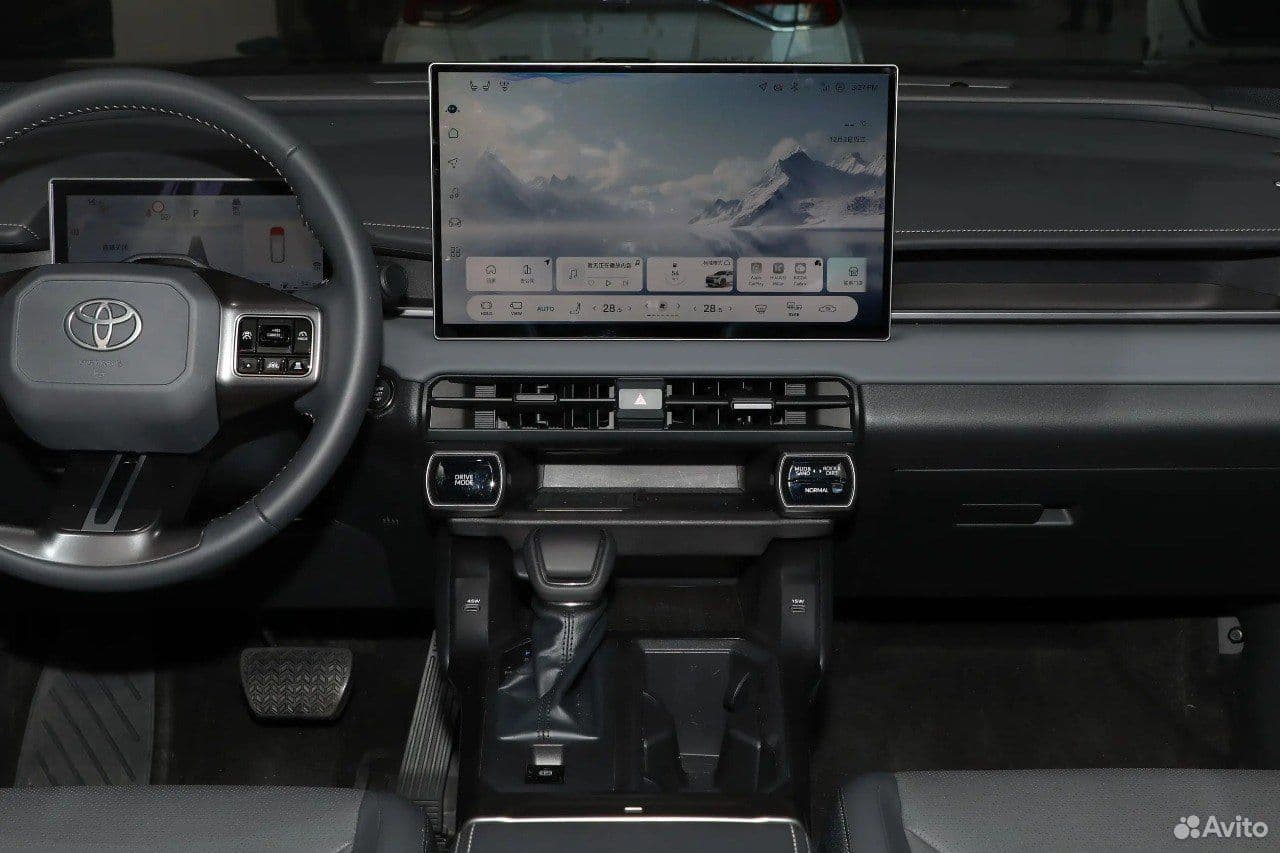 Toyota RAV4 — фото 10