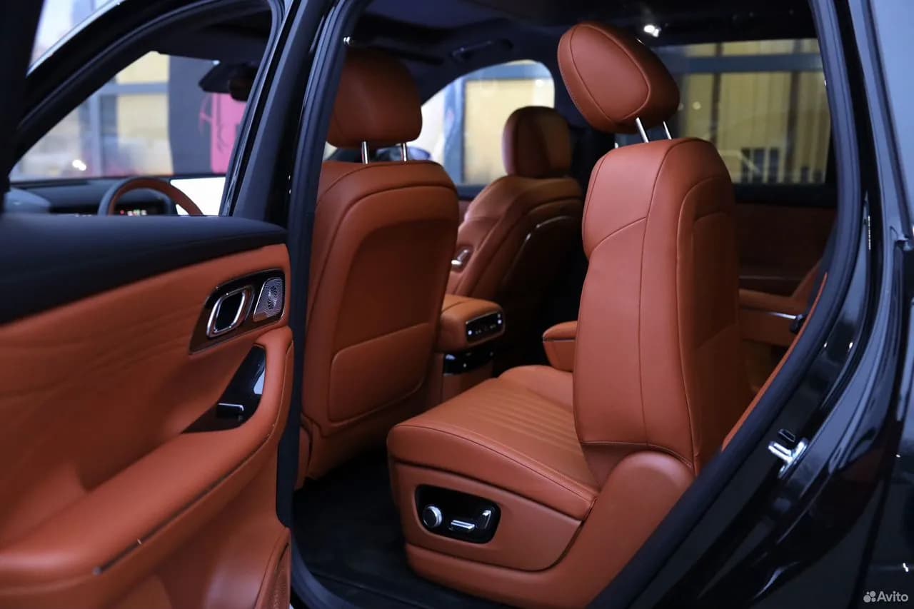Geely Galaxy M9 — фото 11