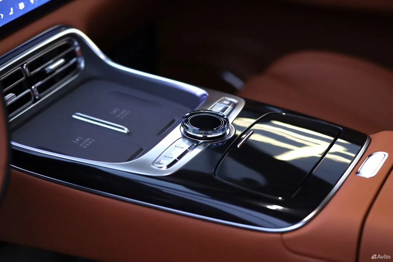 Geely Galaxy M9 — фото 19