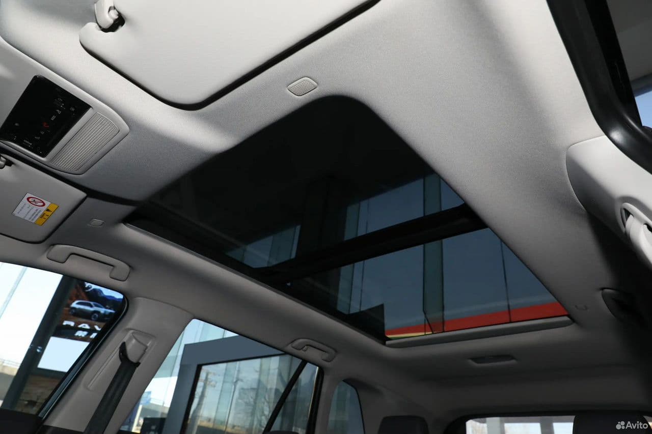 Toyota RAV4 — фото 16