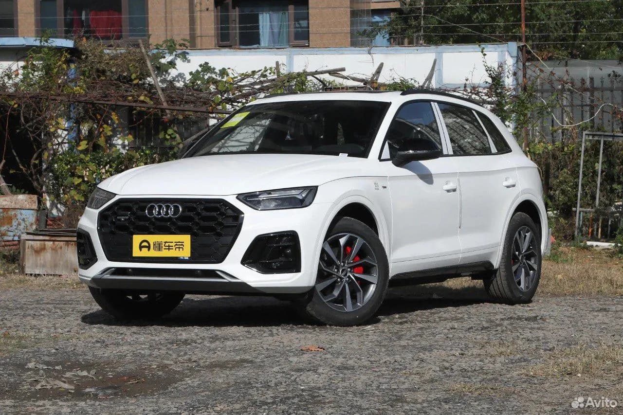Audi Q5L 40 TFSI 2.0 quattro S tronic (190 л.с.) 2025 г. 5 км