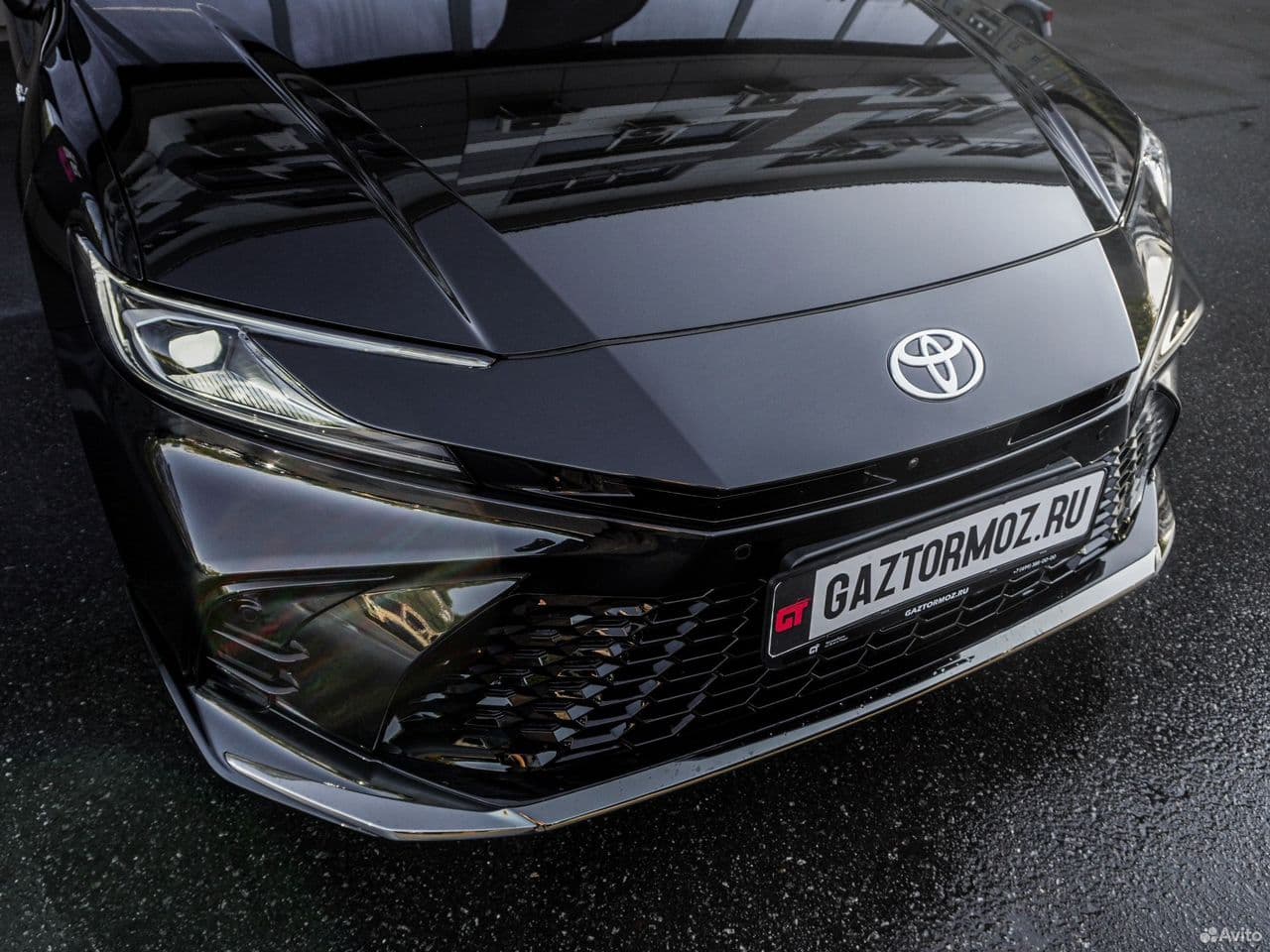 Toyota Camry — фото 11