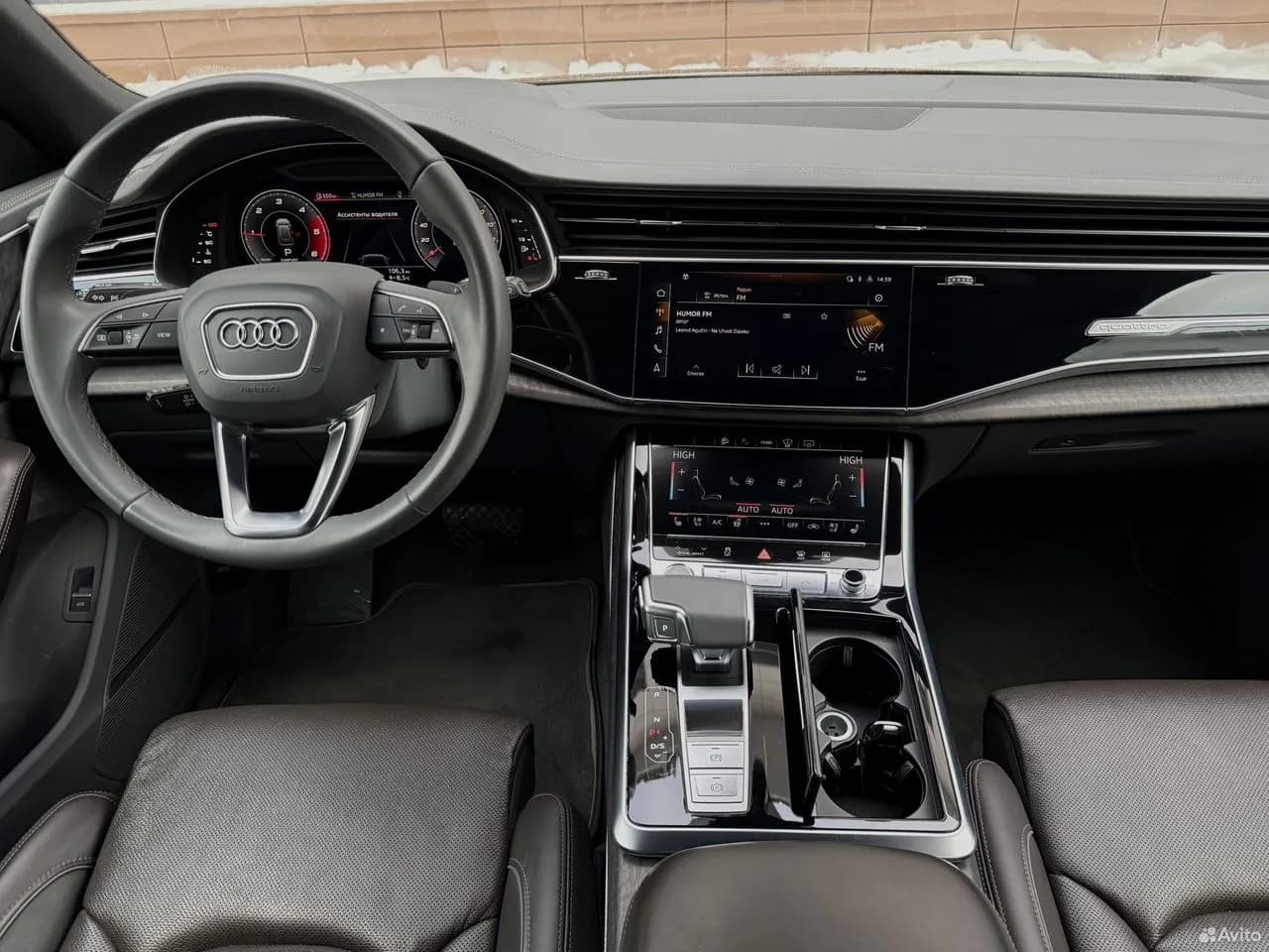 Audi Q8 — фото 33
