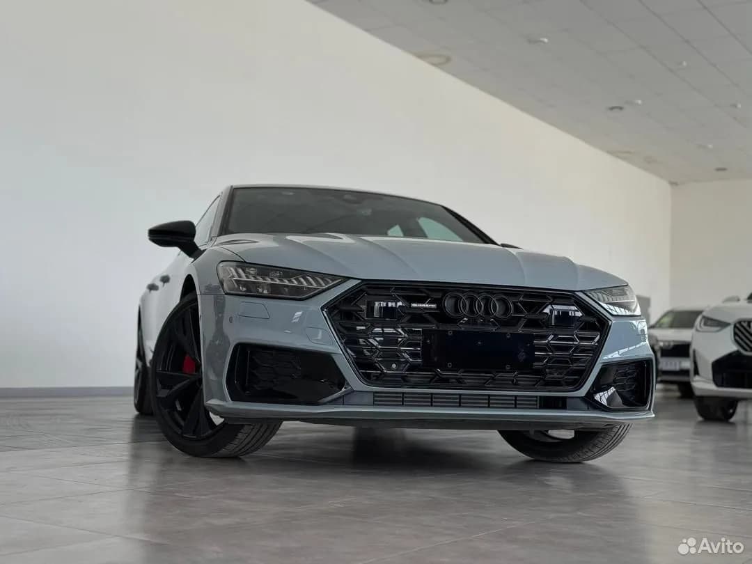 Audi A7L — фото 5