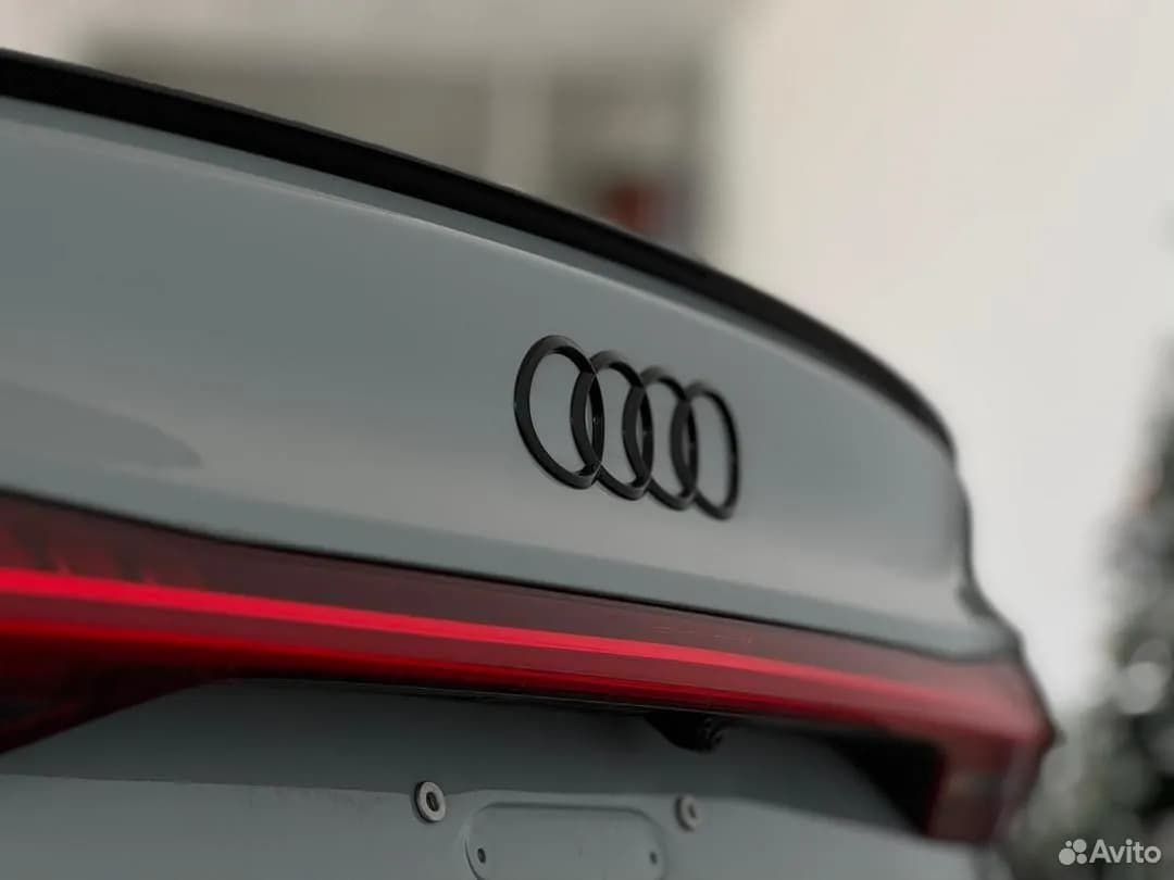 Audi A7L — фото 9