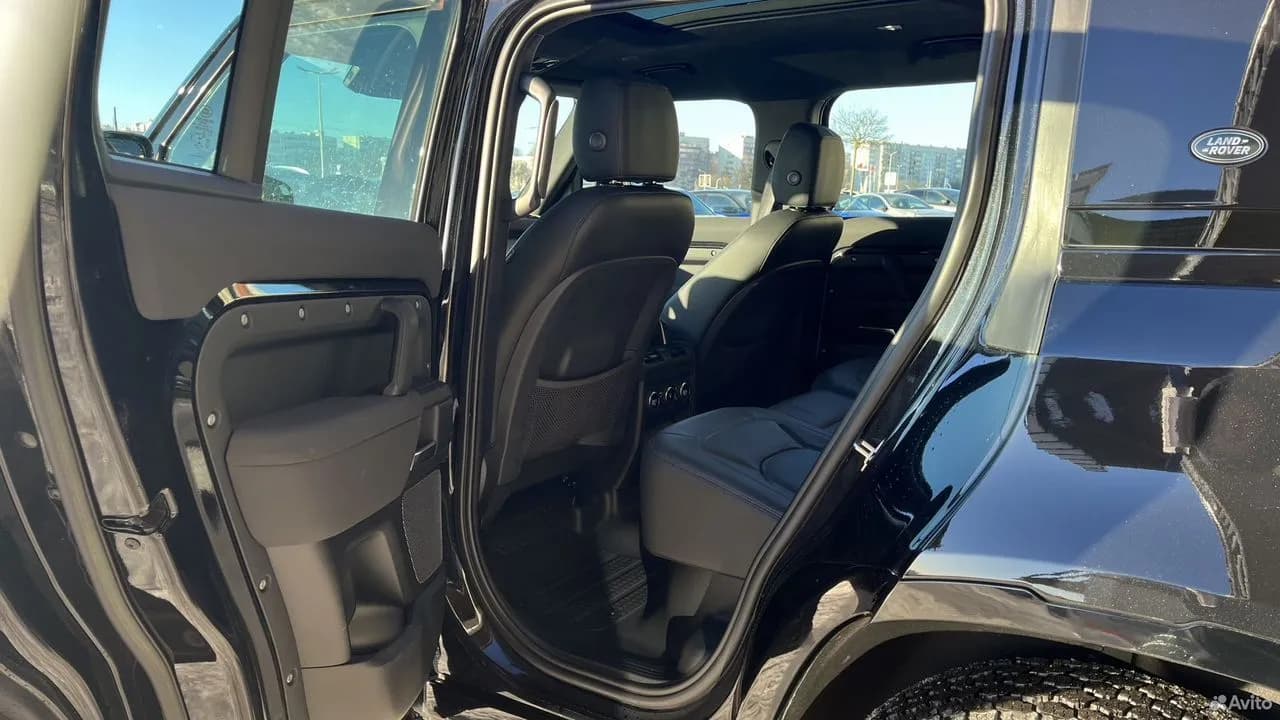 Land Rover Defender — фото 16