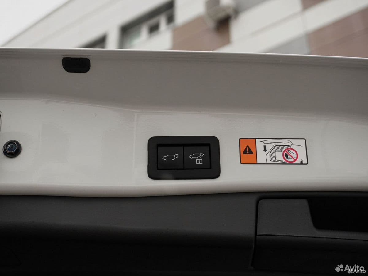 Toyota RAV4 — фото 12