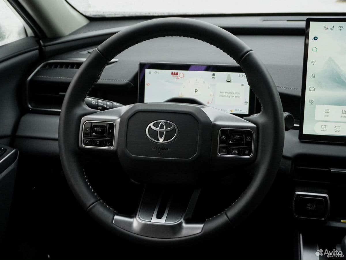 Toyota RAV4 — фото 30