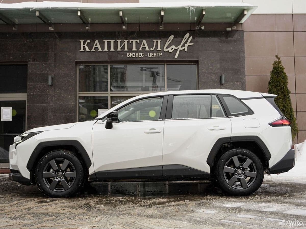 Toyota RAV4 — фото 4