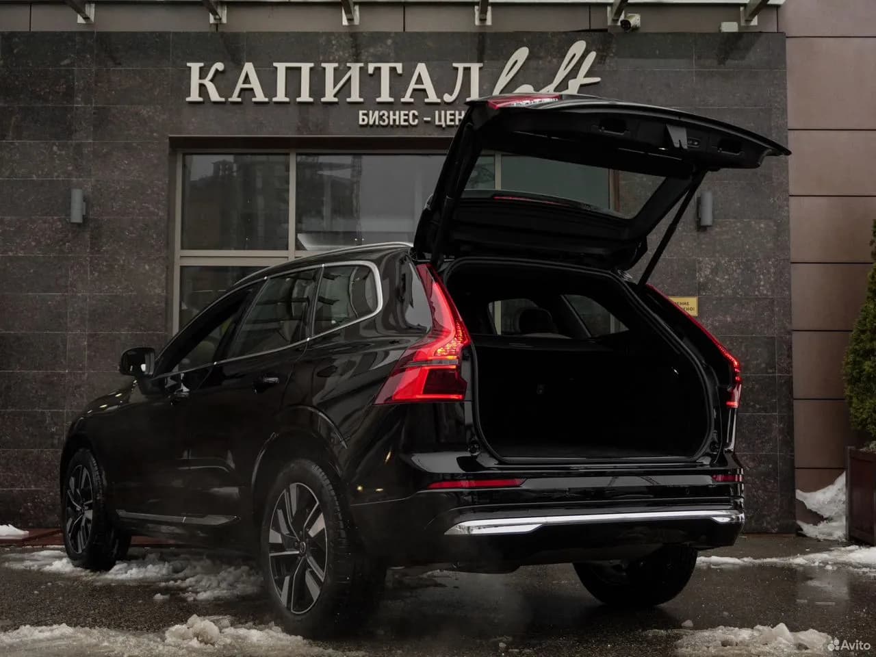 Volvo XC60 — фото 6