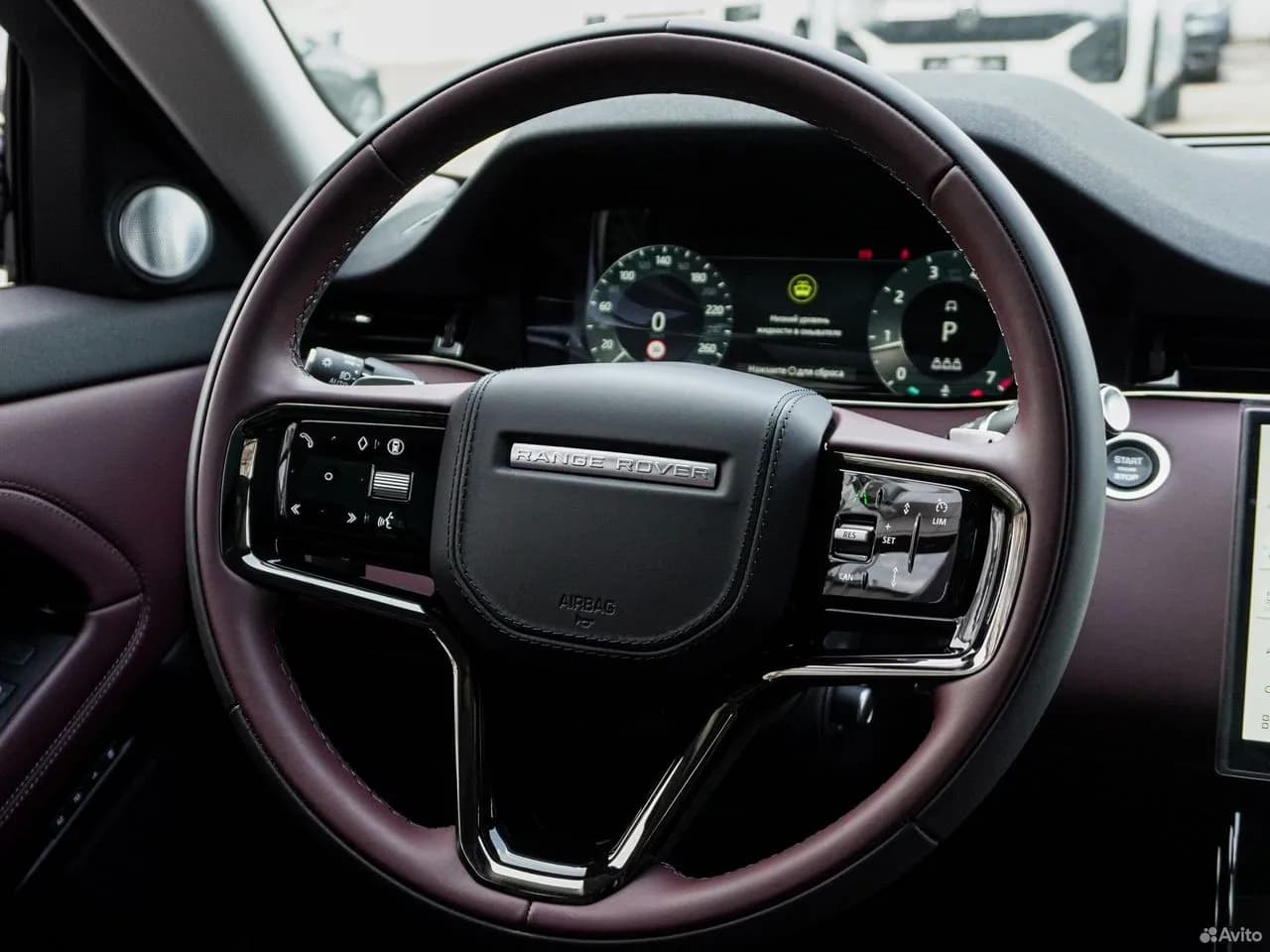 Land Rover Range Rover Evoque — фото 31