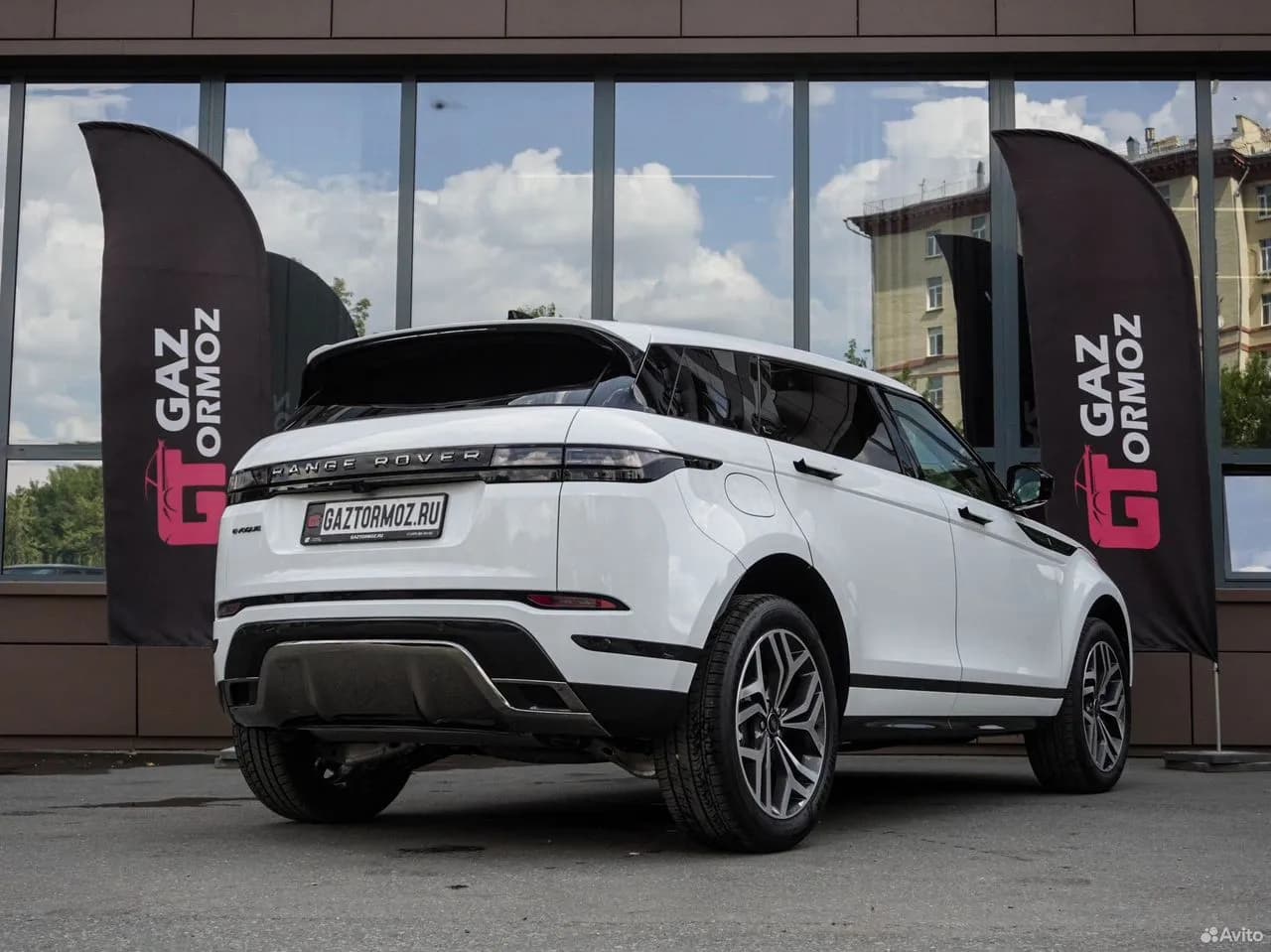 Land Rover Range Rover Evoque — фото 8