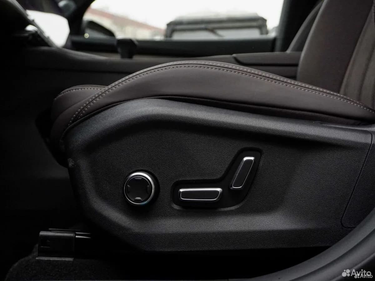Geely Monjaro — фото 15