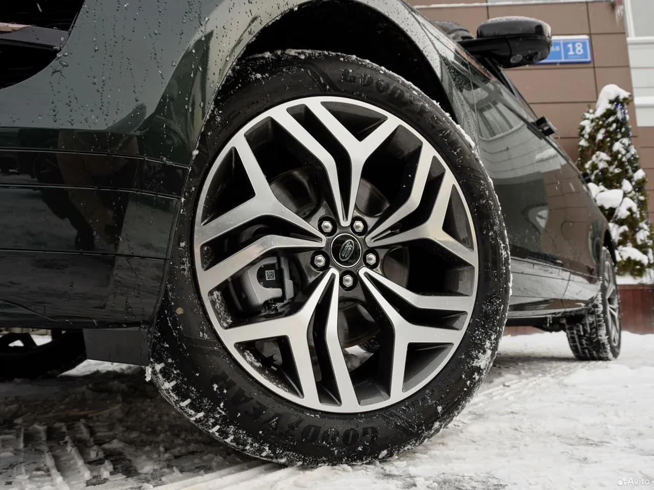 Land Rover Range Rover Evoque — фото 12