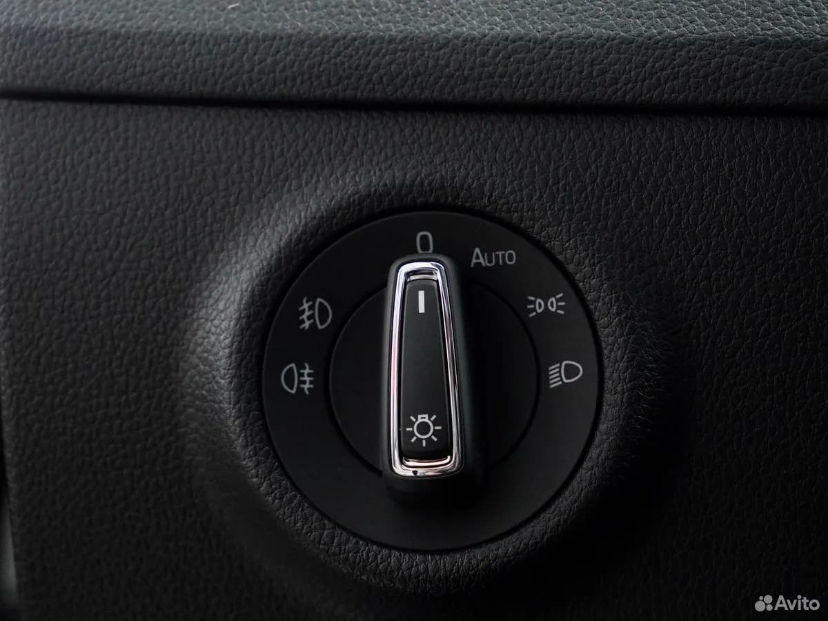 Skoda Superb — фото 17